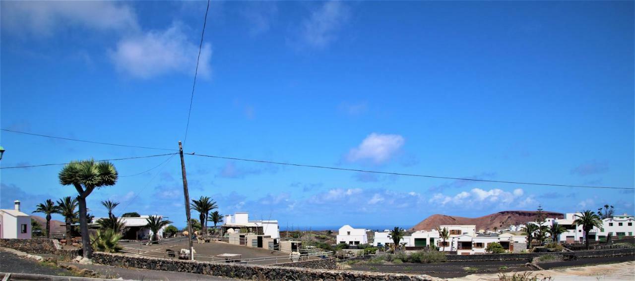 蒂纳霍Casa Caldera Guiguan别墅 外观 照片